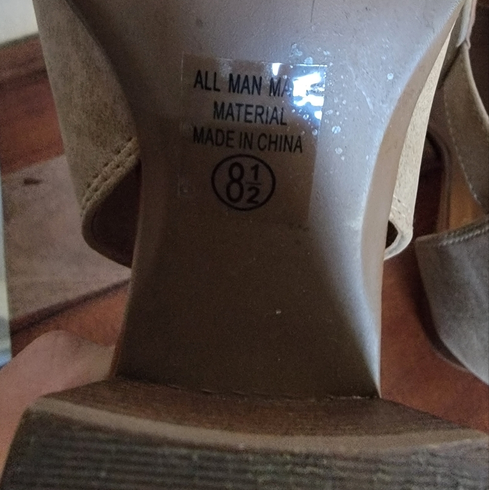Booties - Picture 4 of 4